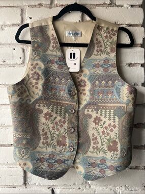Vintage Multicolor Tapestry Vest with Cream Background
